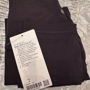 Lululemon Alan SHR Crop 21
